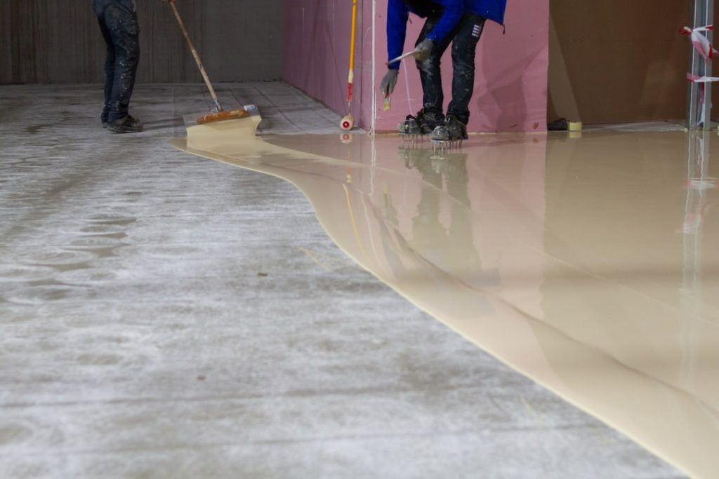 epoxy floor laying